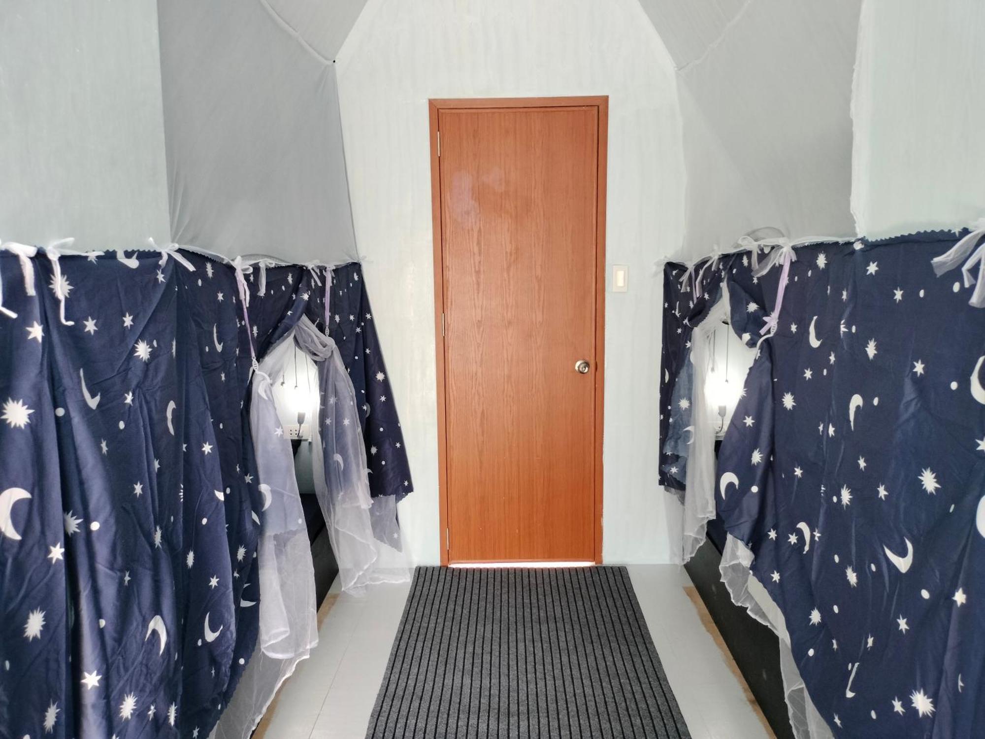 Riu Del Mar Hostel Dauis Phòng bức ảnh
