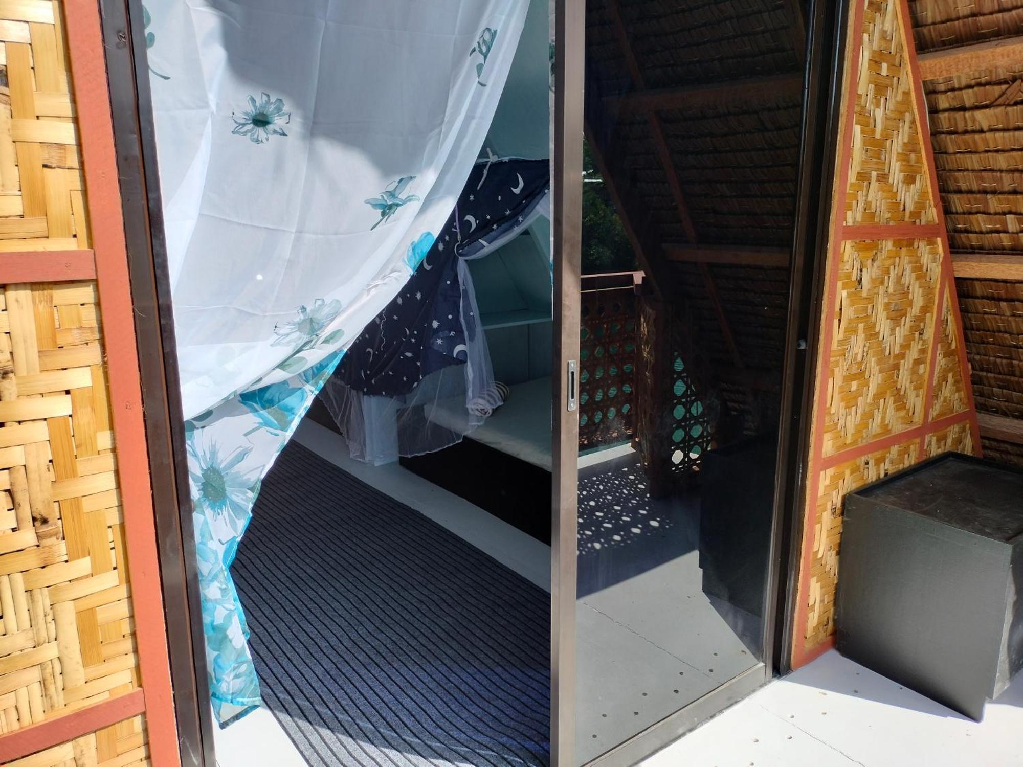 Riu Del Mar Hostel Dauis Ngoại thất bức ảnh