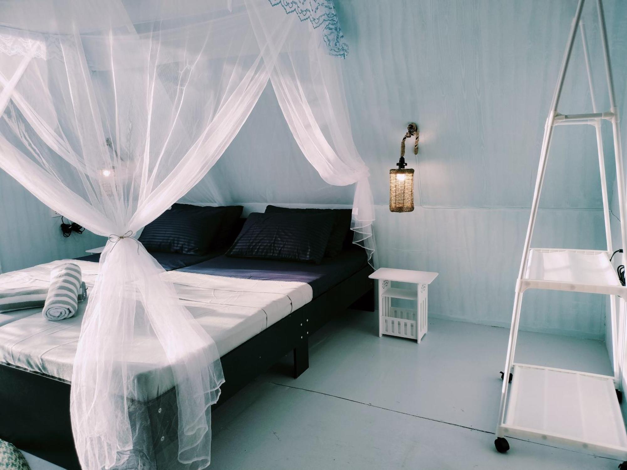 Riu Del Mar Hostel Dauis Ngoại thất bức ảnh