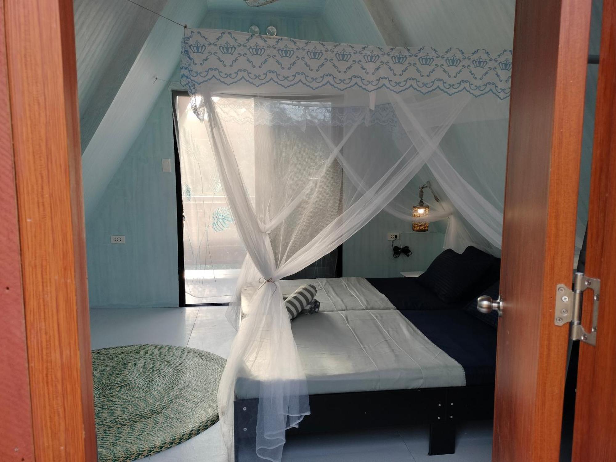 Riu Del Mar Hostel Dauis Ngoại thất bức ảnh